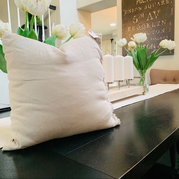 Hearth and hand button beige pillow new